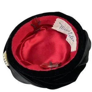 Vintage | Accessories | Vintage 95s Black Velvet Pearl Gems  display picture 3